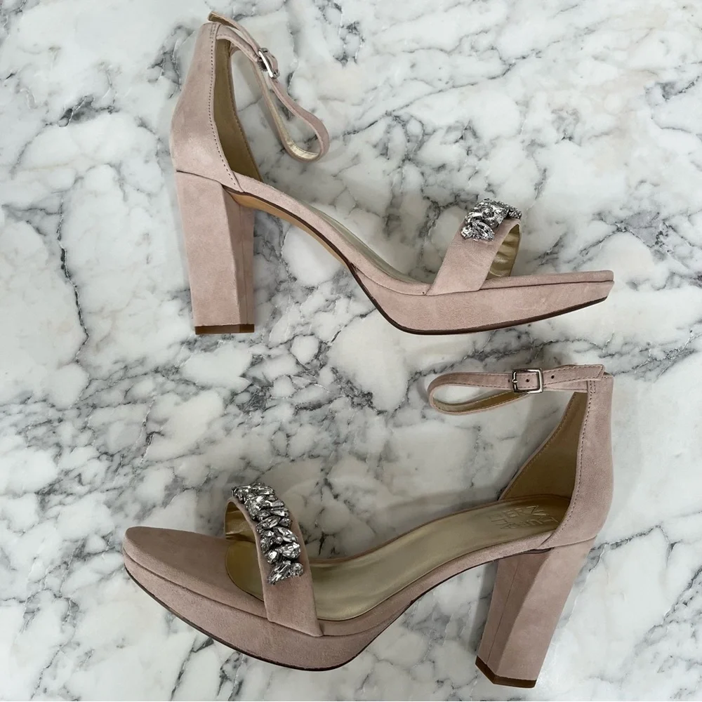 Naturalizer Cassano Blush Pink Suede Heels Comfortable Romantic Wedding Size 11